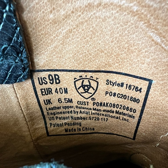 Ariat Women’s GemBaby Jazz Western Boots Black Barn Red Size 9B - Picture 2 of 9